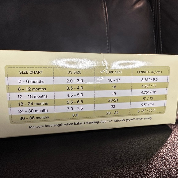 NEW Jack & Lily “My Mocs” (Roxy) Shoes with Skull & Crossbones / 24-30 Months - Picture 7 of 7